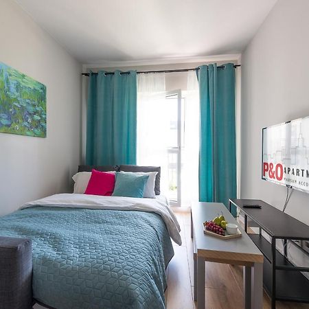 Okecie Airport Studio Bakalarska 2 P&O Serviced Apartments Варшава Экстерьер фото