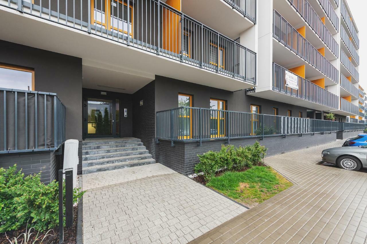 Okecie Airport Studio Bakalarska 2 P&O Serviced Apartments Варшава Экстерьер фото